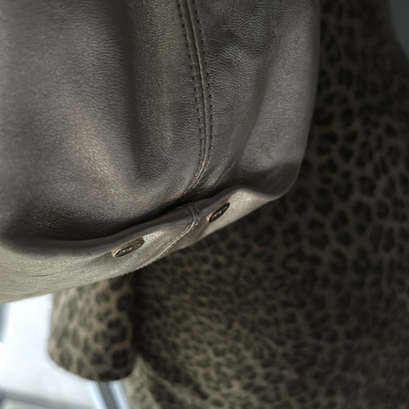 ROGER VIVIER GOLD LEATHER BAG - Picture 13 of 16